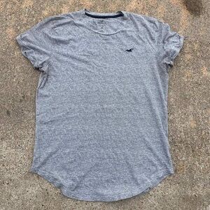 Hollister’s shirt